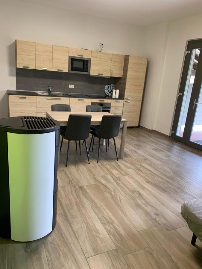 Caroline Home Anzano Del Parco Luaran gambar